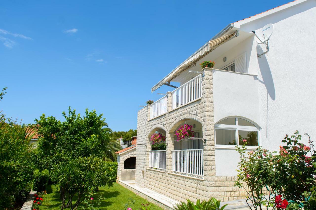 Klasan Apartment *