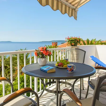 Apartments Klasan Trogir Exterior foto
